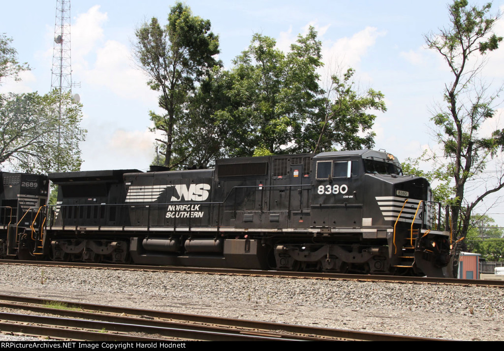 NS 8380